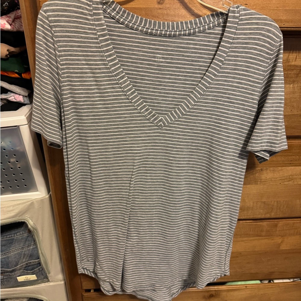 lululemon athletica Gray Striped Short Sleeve Tee